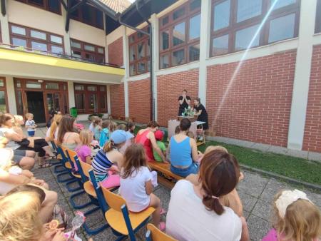 lutkovna predstava 2